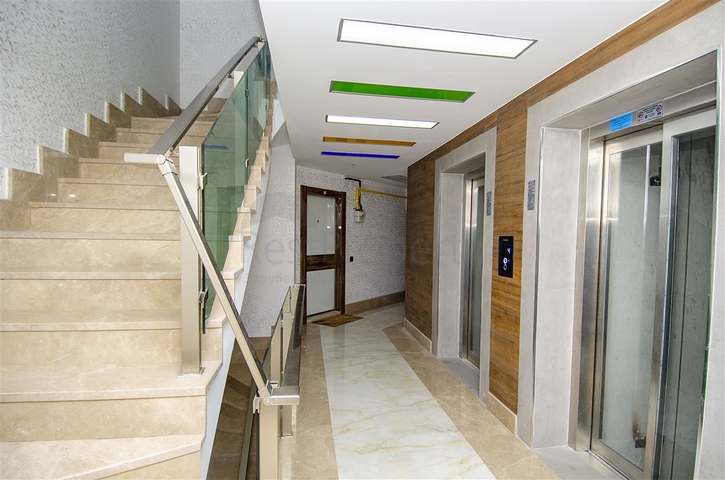 Квартира 2+1 с мебелью в элитном комплексе в Лимане