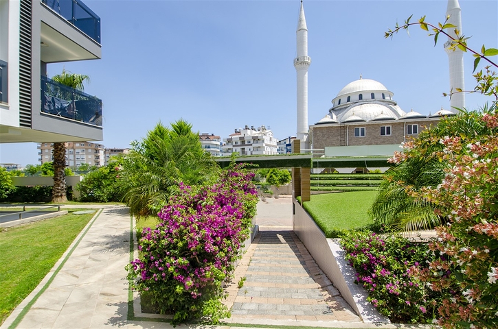 Квартира 2+1 с мебелью в элитном комплексе в Лимане