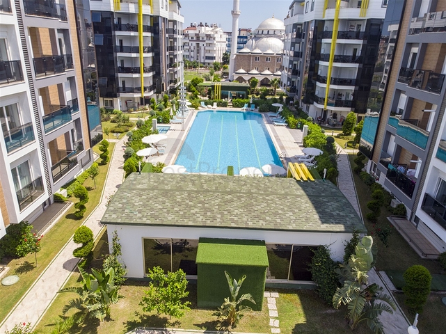 Квартира 2+1 с мебелью в элитном комплексе в Лимане