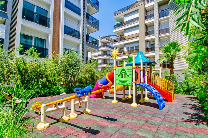 Квартира 2+1 с мебелью в элитном комплексе в Лимане