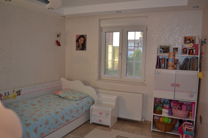 Вилла 4+1 с мебелью в центре Белека