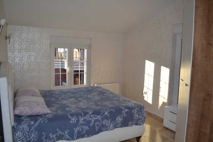 Вилла 4+1 с мебелью в центре Белека