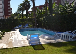 Вилла 4+1 с мебелью в центре Белека