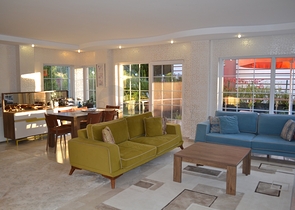 Вилла 4+1 с мебелью в центре Белека