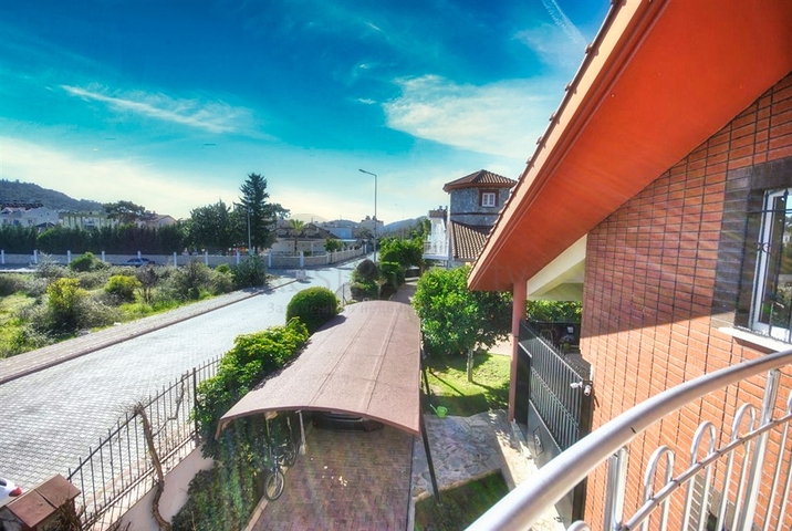 Уютная вилла 3+1 в Асланбуджаке Кемере