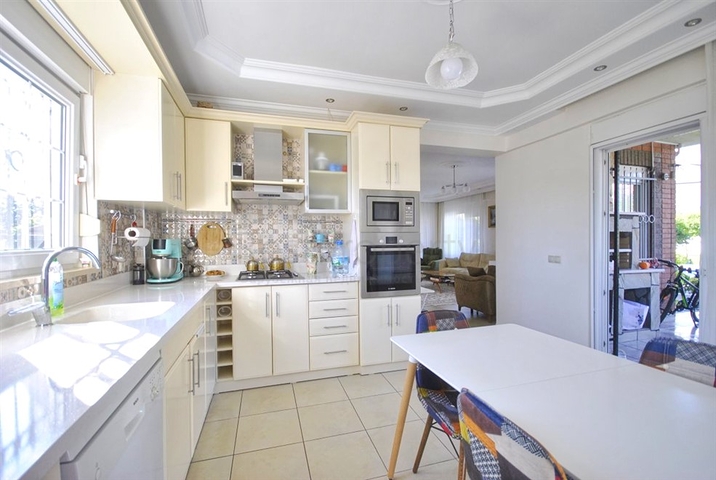 Уютная вилла 3+1 в Асланбуджаке Кемере