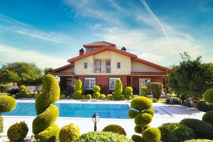 Уютная вилла 3+1 в Асланбуджаке Кемере