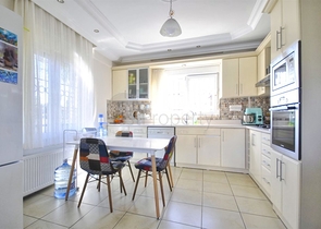 Уютная вилла 3+1 в Асланбуджаке Кемере