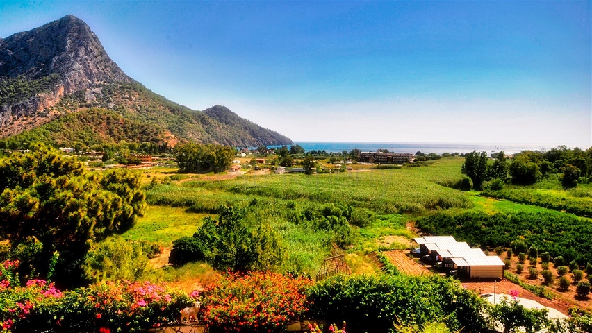 Великолепная отдельностоящая вилла на продажу с ВИДОМ НА МОРЕ в Анталии Кемер