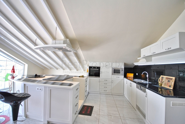 Великолепная отдельностоящая вилла на продажу с ВИДОМ НА МОРЕ в Анталии Кемер