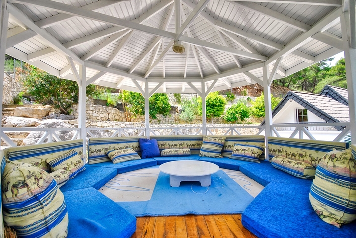 Великолепная отдельностоящая вилла на продажу с ВИДОМ НА МОРЕ в Анталии Кемер