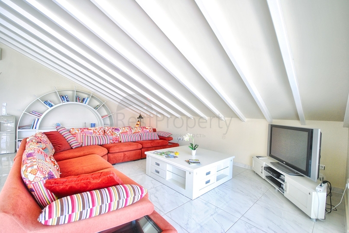 Великолепная отдельностоящая вилла на продажу с ВИДОМ НА МОРЕ в Анталии Кемер