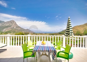 Великолепная отдельностоящая вилла на продажу с ВИДОМ НА МОРЕ в Анталии Кемер