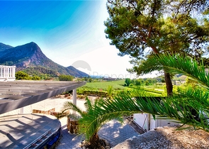 Великолепная отдельностоящая вилла на продажу с ВИДОМ НА МОРЕ в Анталии Кемер