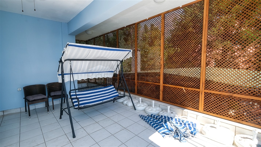 Шикарная вилла с собственным бассейном и видом на море