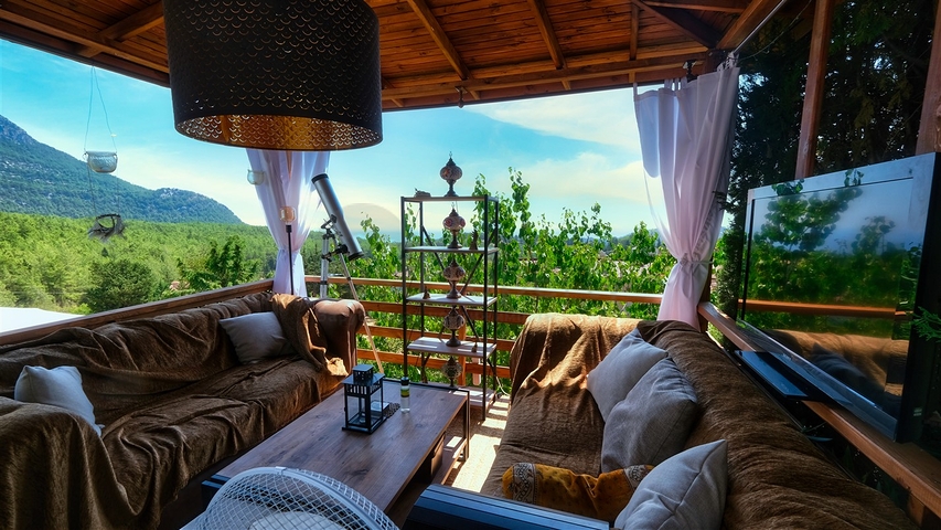 Шикарная вилла с собственным бассейном и видом на море