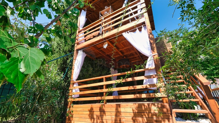 Шикарная вилла с собственным бассейном и видом на море