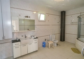 Шикарная вилла с собственным бассейном и видом на море