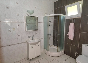 Шикарная вилла с собственным бассейном и видом на море