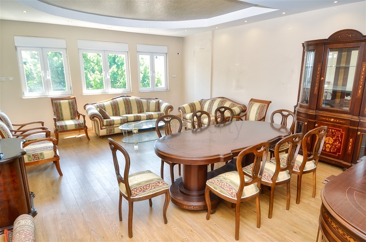 Просторная квартира 3+1 в Муратпаша Анталия