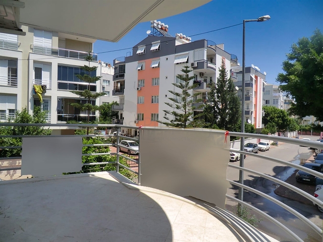 Просторная квартира 2+1 в районе Хурма Коньяалты