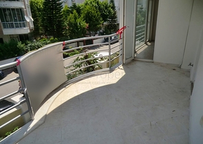 Просторная квартира 2+1 в районе Хурма Коньяалты