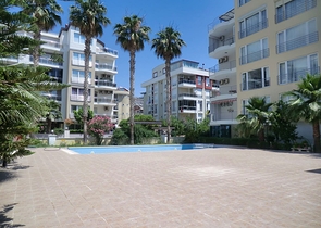 Просторная квартира 2+1 в районе Хурма Коньяалты