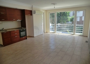 Просторная квартира 2+1 в районе Хурма Коньяалты