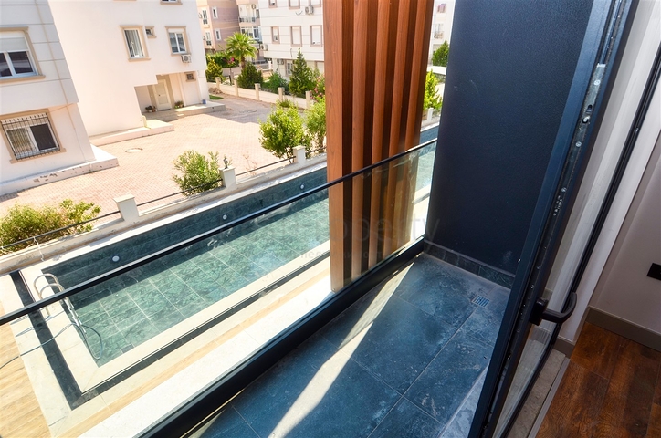 Новые квартиры планировки 1+1 и 2+1 от застройщика в районе Лара