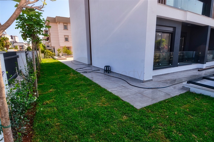 Новые квартиры планировки 1+1 и 2+1 от застройщика в районе Лара