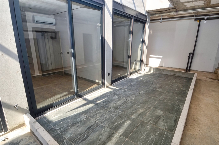 Новые квартиры планировки 1+1 и 2+1 от застройщика в районе Лара