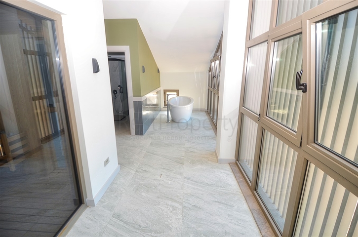 Элитная вилла 4+2 в престижном районе Молла Юсуф Коньяалты