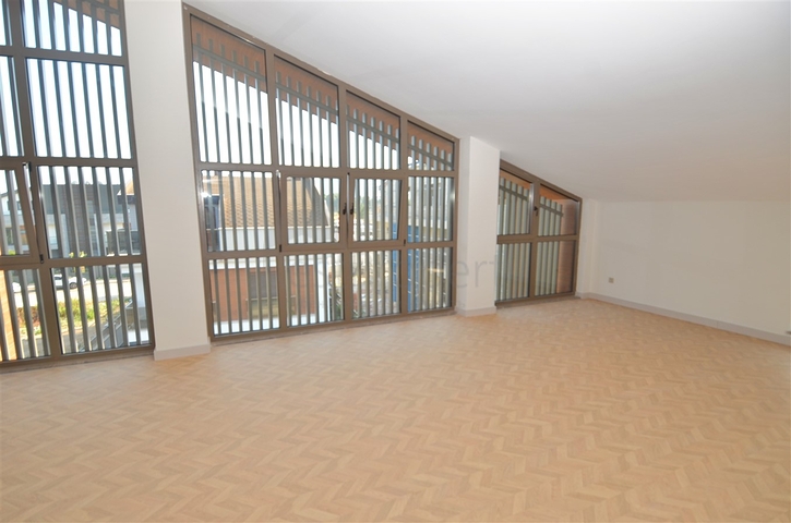 Элитная вилла 4+2 в престижном районе Молла Юсуф Коньяалты