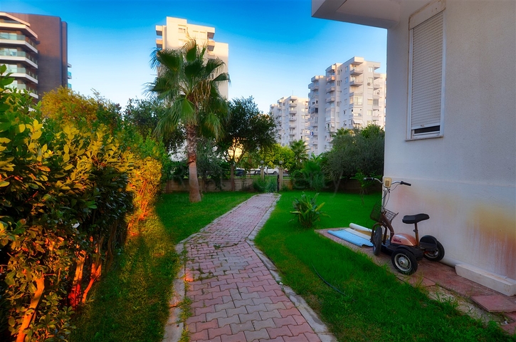 Просторная квартира 3+1 в Ларе, Кунду