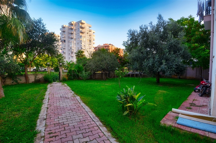 Просторная квартира 3+1 в Ларе, Кунду