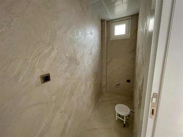 Просторная квартира 3+1 в пешей доступности к морю в районе Лиман-Анталья