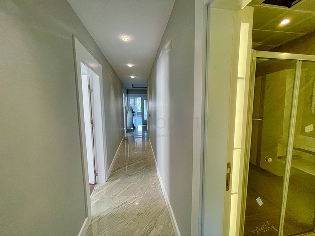 Просторная квартира 3+1 в пешей доступности к морю в районе Лиман-Анталья