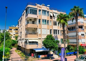 Просторная квартира 3+1 в пешей доступности к морю в районе Лиман-Анталья