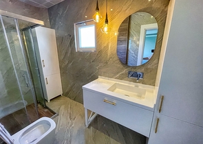 Просторная квартира 3+1 в пешей доступности к морю в районе Лиман-Анталья