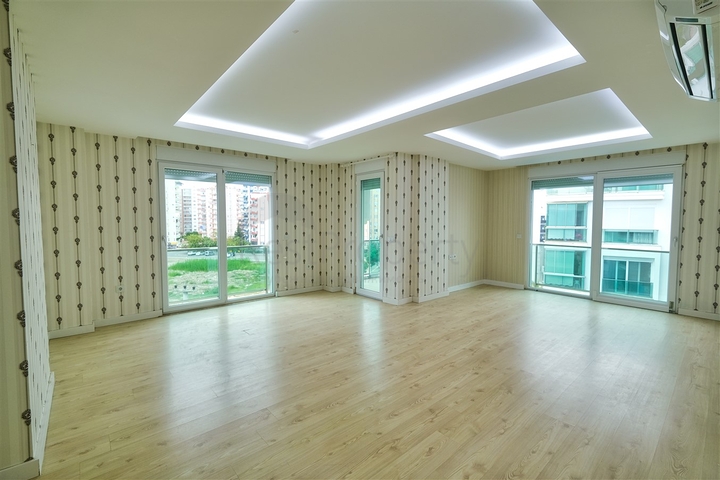 Квартира планировки 4+1 в микрорайоне Хурма-Анталия