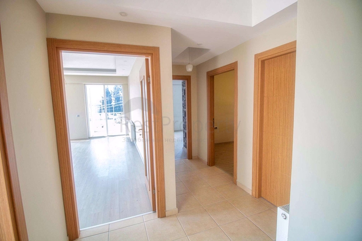 Квартира планировки 3+1 в микрорайоне Кызылтопрак - Анталия