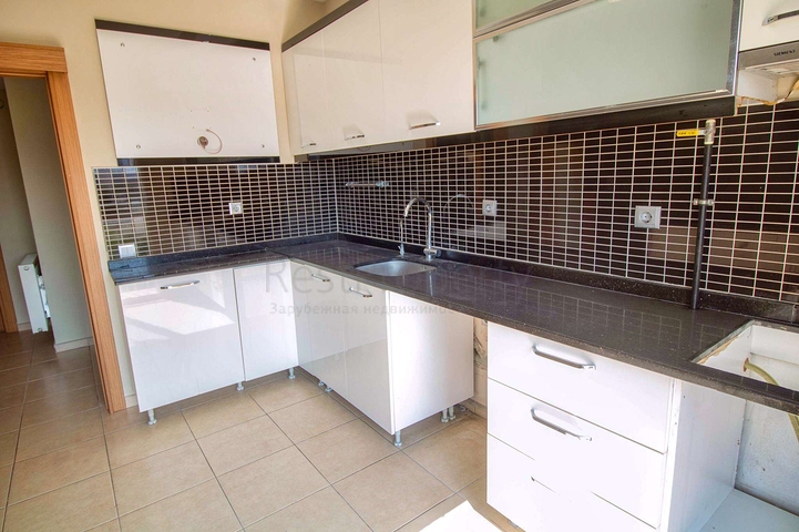 Квартира планировки 3+1 в микрорайоне Кызылтопрак - Анталия