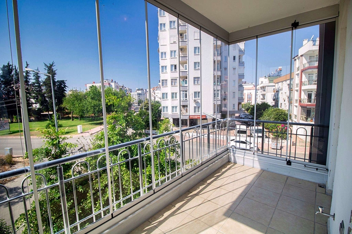 Квартира планировки 3+1 в микрорайоне Кызылтопрак - Анталия