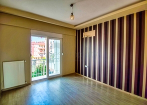 Квартира планировки 3+1 в микрорайоне Кызылтопрак - Анталия