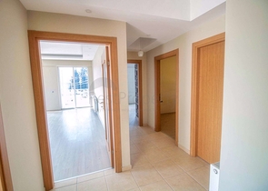 Квартира планировки 3+1 в микрорайоне Кызылтопрак - Анталия