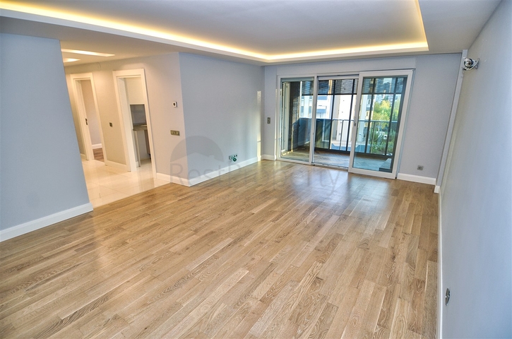 Квартира планировки 2+1 в престижном районе Муратпаша 