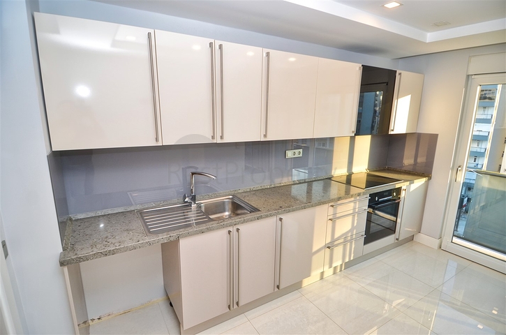 Квартира планировки 2+1 в престижном районе Муратпаша 