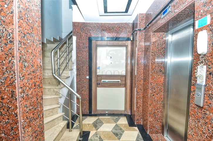 Квартира 1+1 в центре города Анталии  Квартира 1+1 в центре города Анталии