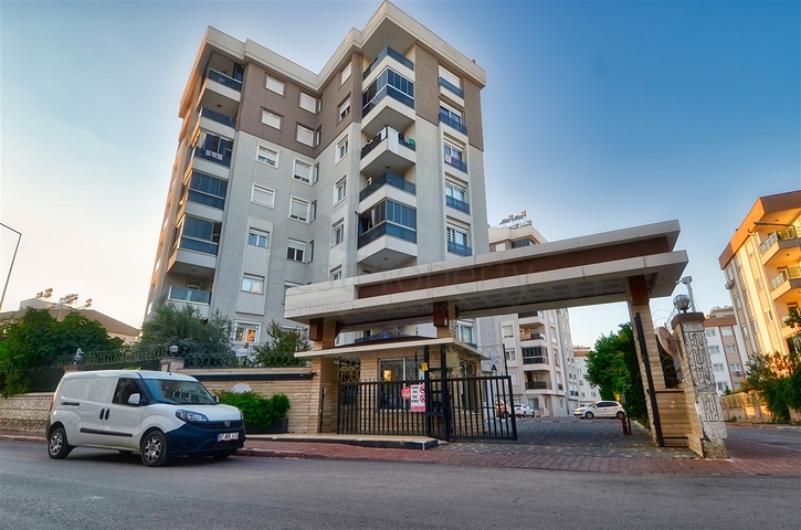 Квартира 1+1 в центре города Анталии  Квартира 1+1 в центре города Анталии