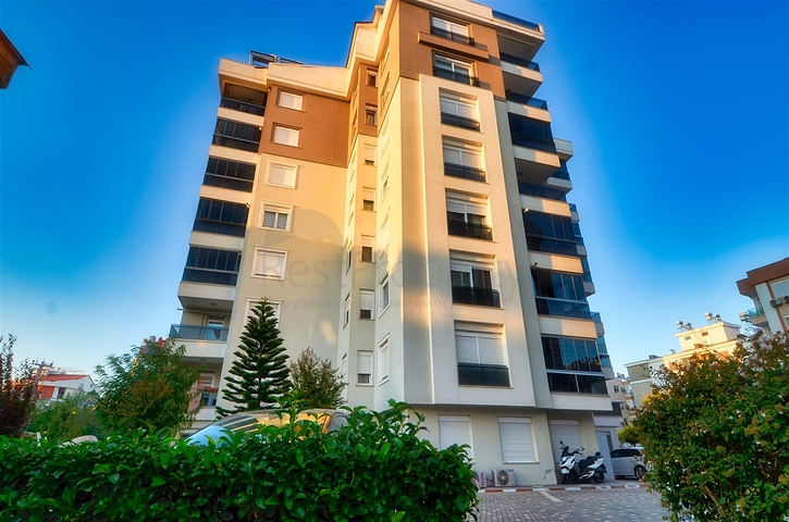 Квартира 1+1 в центре города Анталии  Квартира 1+1 в центре города Анталии